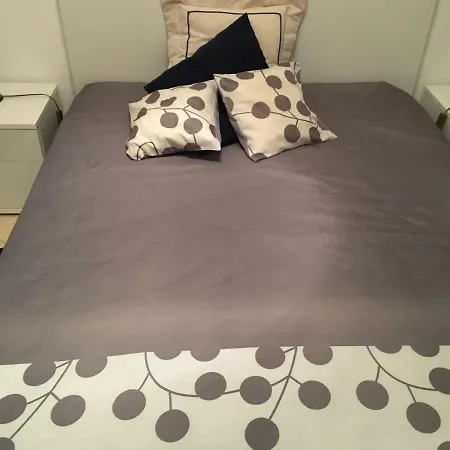 Alexandre's Quiet Flat In Vila
