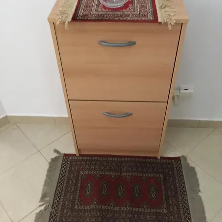 Alexandre's Quiet Flat In Vila