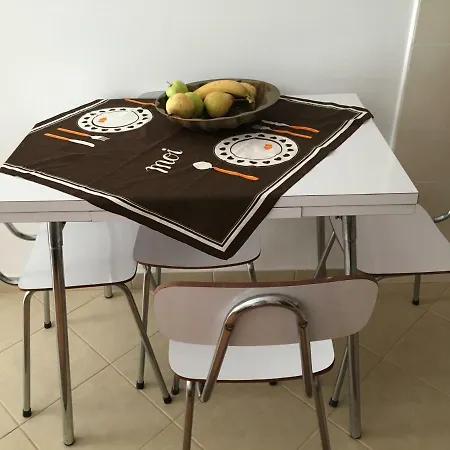 Alexandre's Quiet Flat In Vila Appartement *